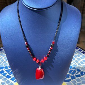 Women NWOT Red Pendant Black Beads 18 Inch Necklace Costume Jewelry